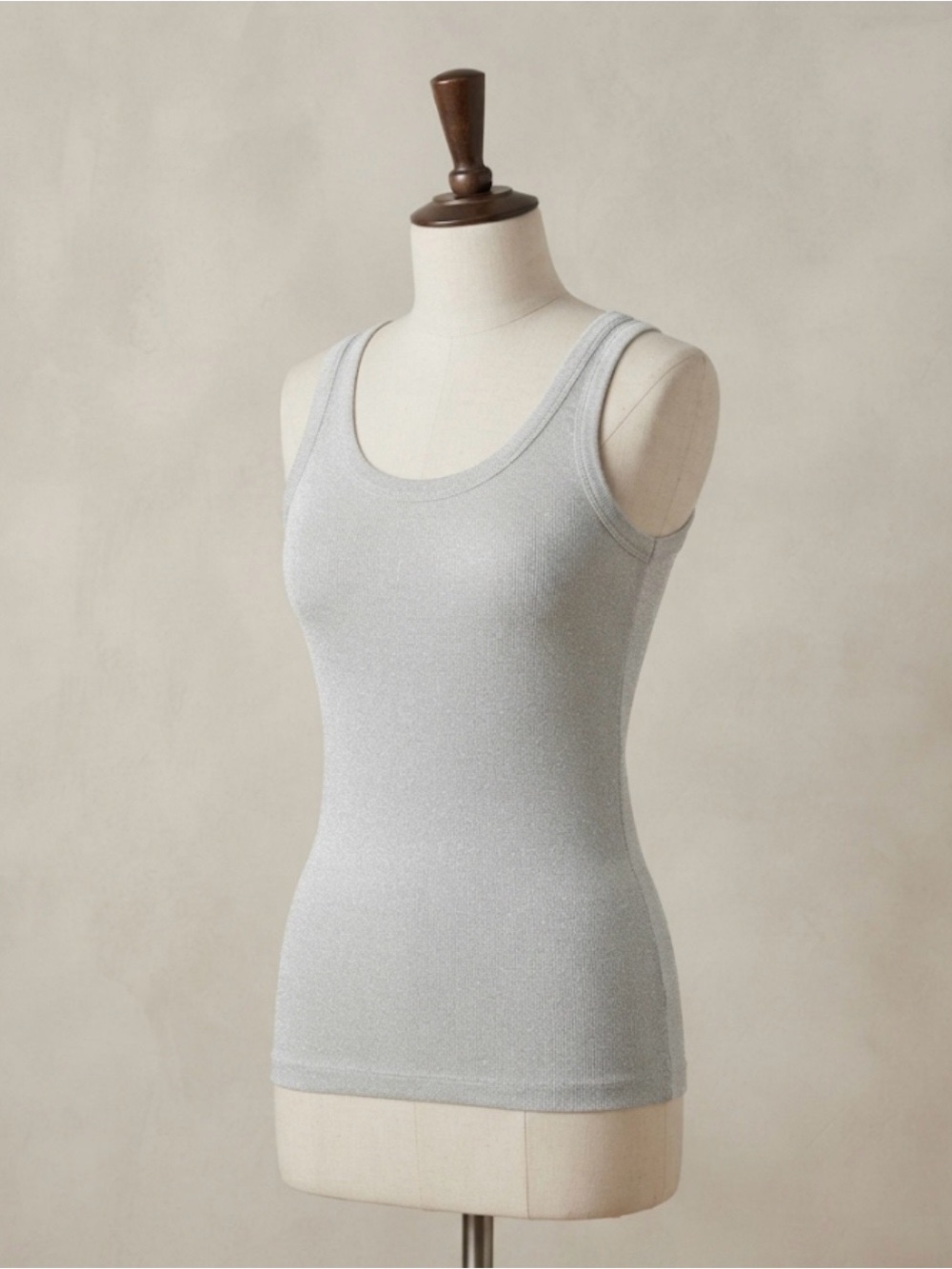 Vicolo - Italian Fashion, Women’s Silver Scoop Neck Tank Top